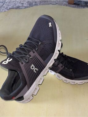 On Running Cloudswift Womens 10.5 Dark Navy Gray Athletic Running Shoes Training